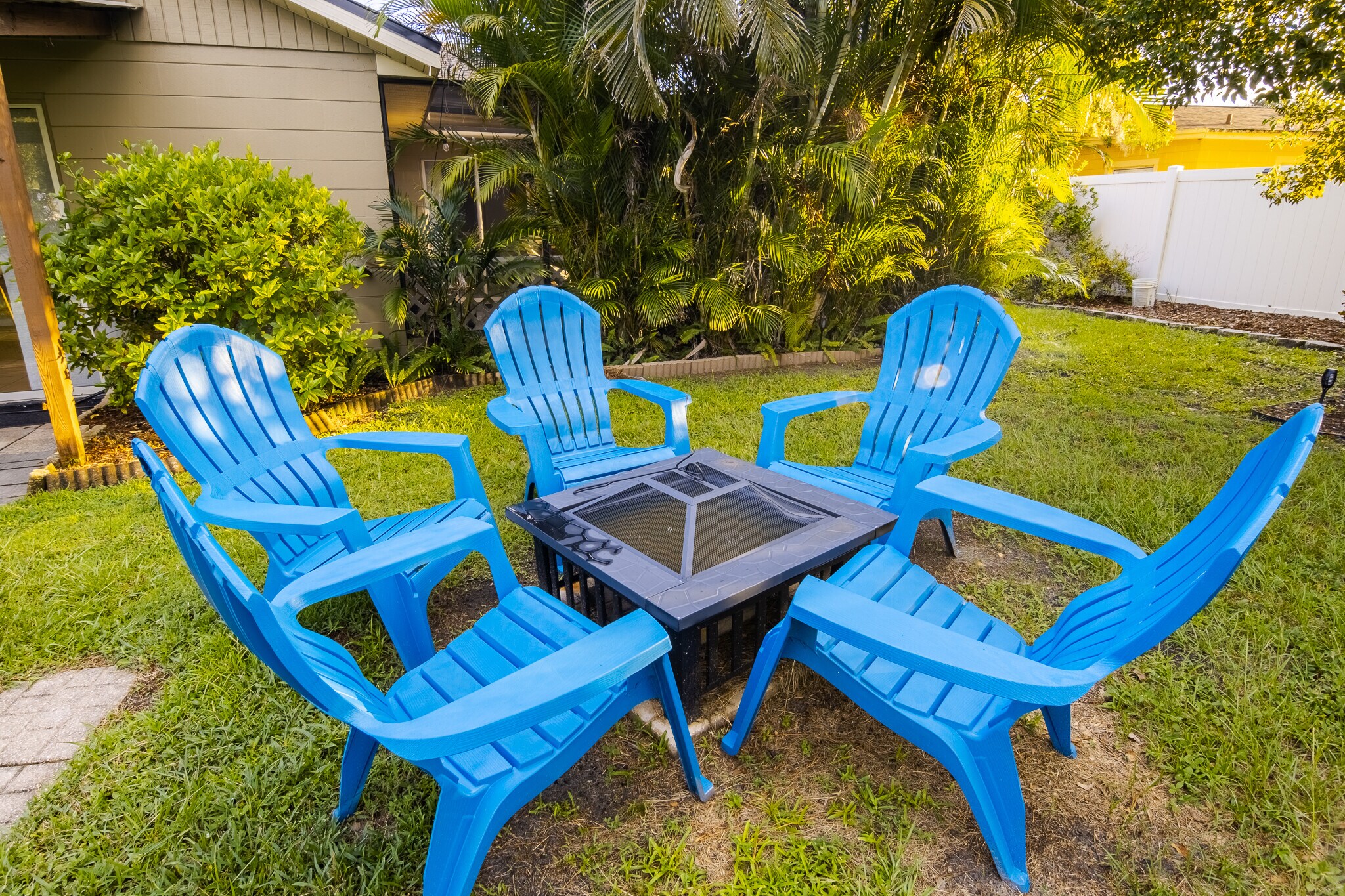 Building Photo - 888 Florida Pky