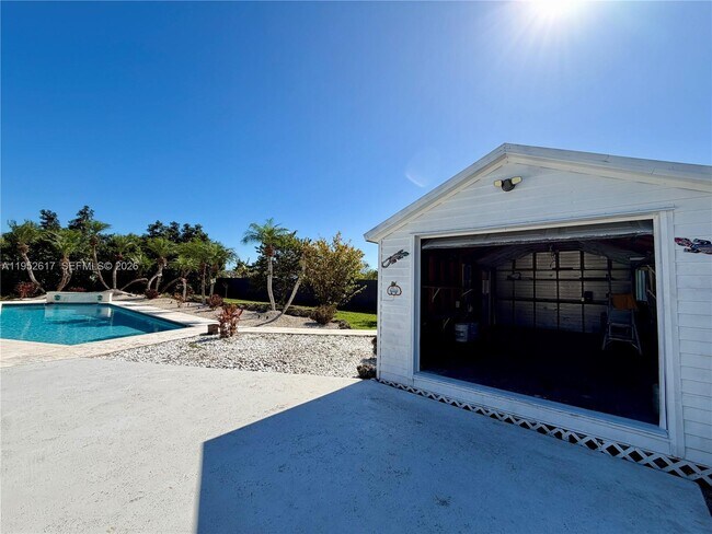 Building Photo - 16320 SW 278th St