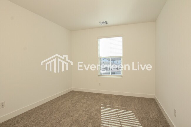 Building Photo - 9117 N 181st Ave