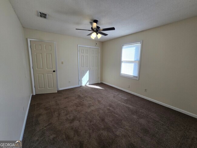 Building Photo - 416 S Ashley St