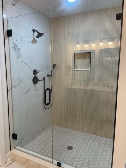 Building Photo - 1205 N 34th St