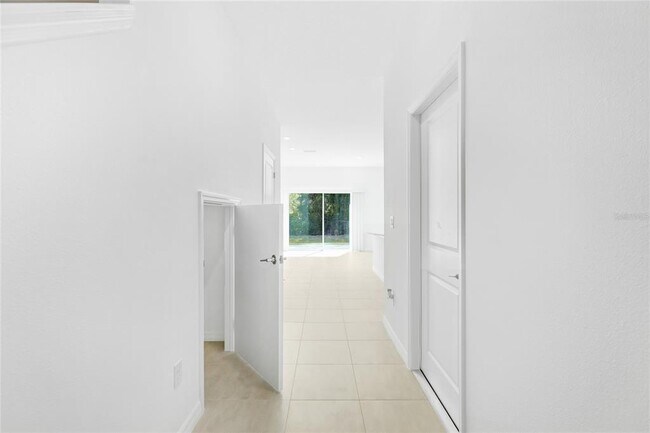 Building Photo - 15156 Cuzcorro Ct