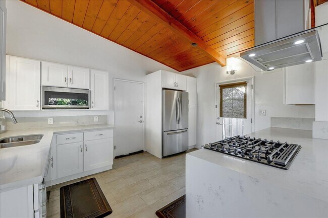 Building Photo - MID-CENTURY MODERN ON WILLOW GLEN BORDER -  SPACIOUS LOT