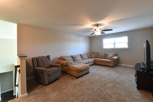 Building Photo - 72 Kimball Grove Ct
