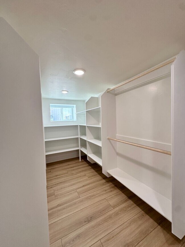 Building Photo - RR 156 Duplex