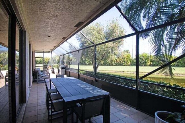 Building Photo - 2156 Wightman Dr