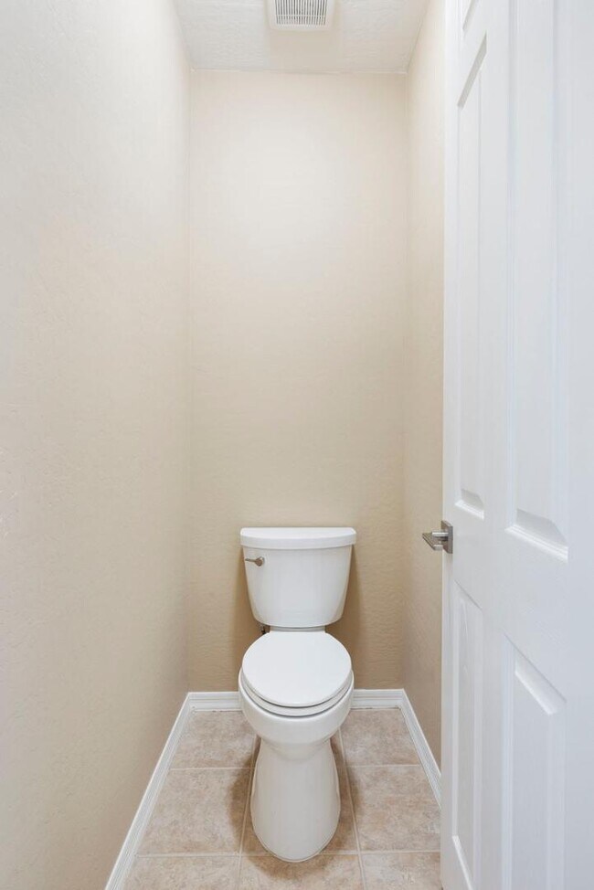 Building Photo - 11489 E Raintree Dr