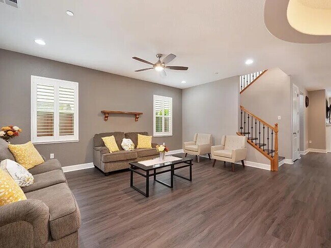 Building Photo - 4054 Camden Ct