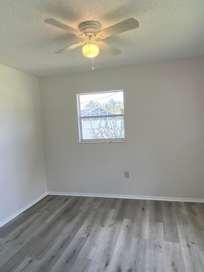 Building Photo - Sarasota Springs Single Family Home