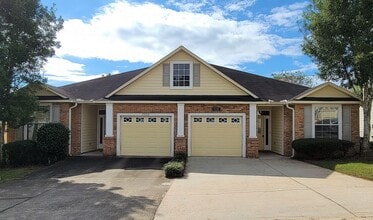 Building Photo - 3/2 townhome available for rent August 6, 2026, renting for $1795 per month, privacy fenced back ...