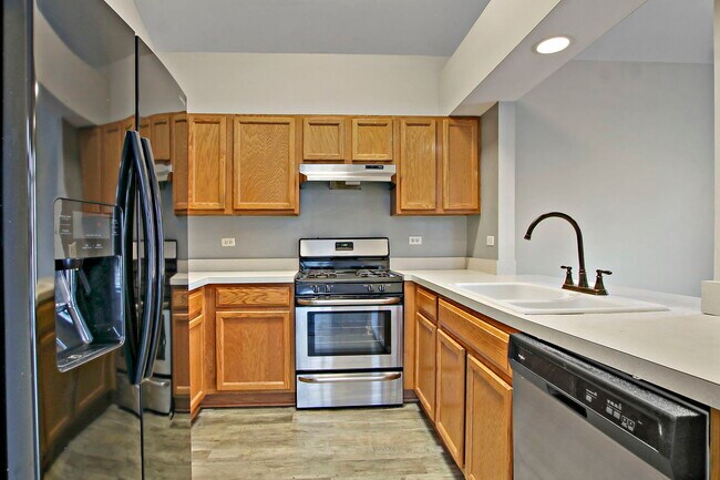 Building Photo - 667 Prestwick Ln