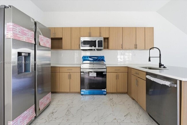 Building Photo - 1126 NW 28th St