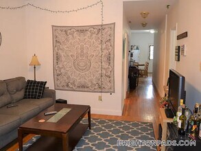 Building Photo - 33 Egremont Rd