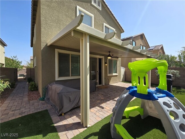 Building Photo - 9213 Black Diamond St