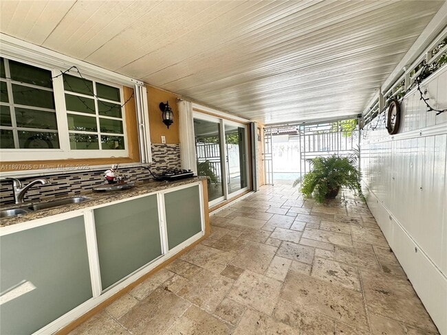 Building Photo - 6097 SW 128th Ct