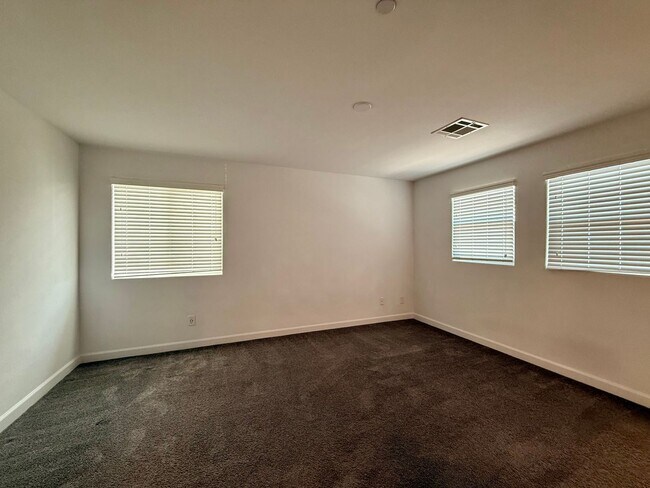 Building Photo - 3 BED 2.5 BATH 2 CAR GARAGE TOWNHOUSE w/ LOFT in CADENCE FOR RENT!