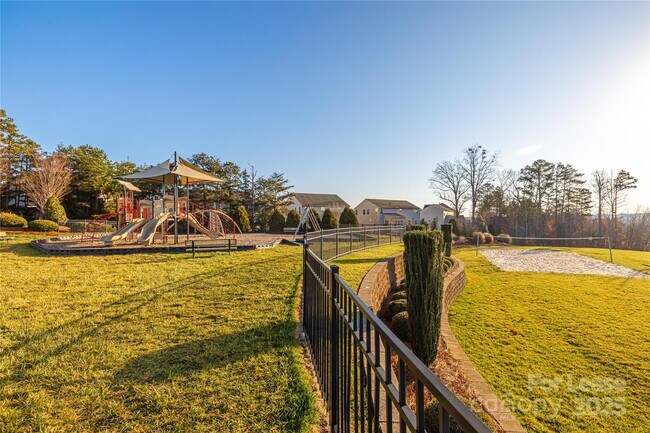 Building Photo - 7402 Dover Mill Dr SW