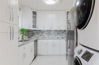Building Photo - 1482 Springside Dr