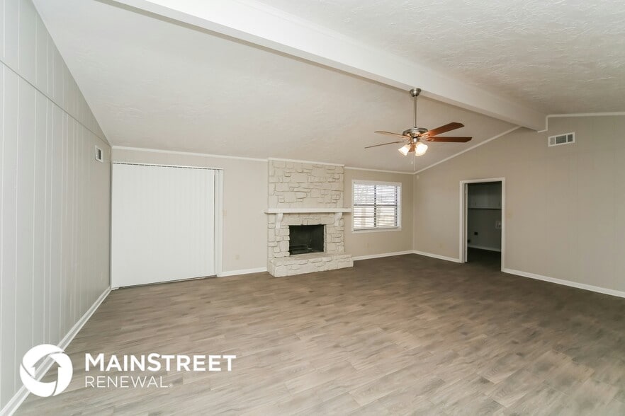 Building Photo - 6300 Scarletcrest Ln