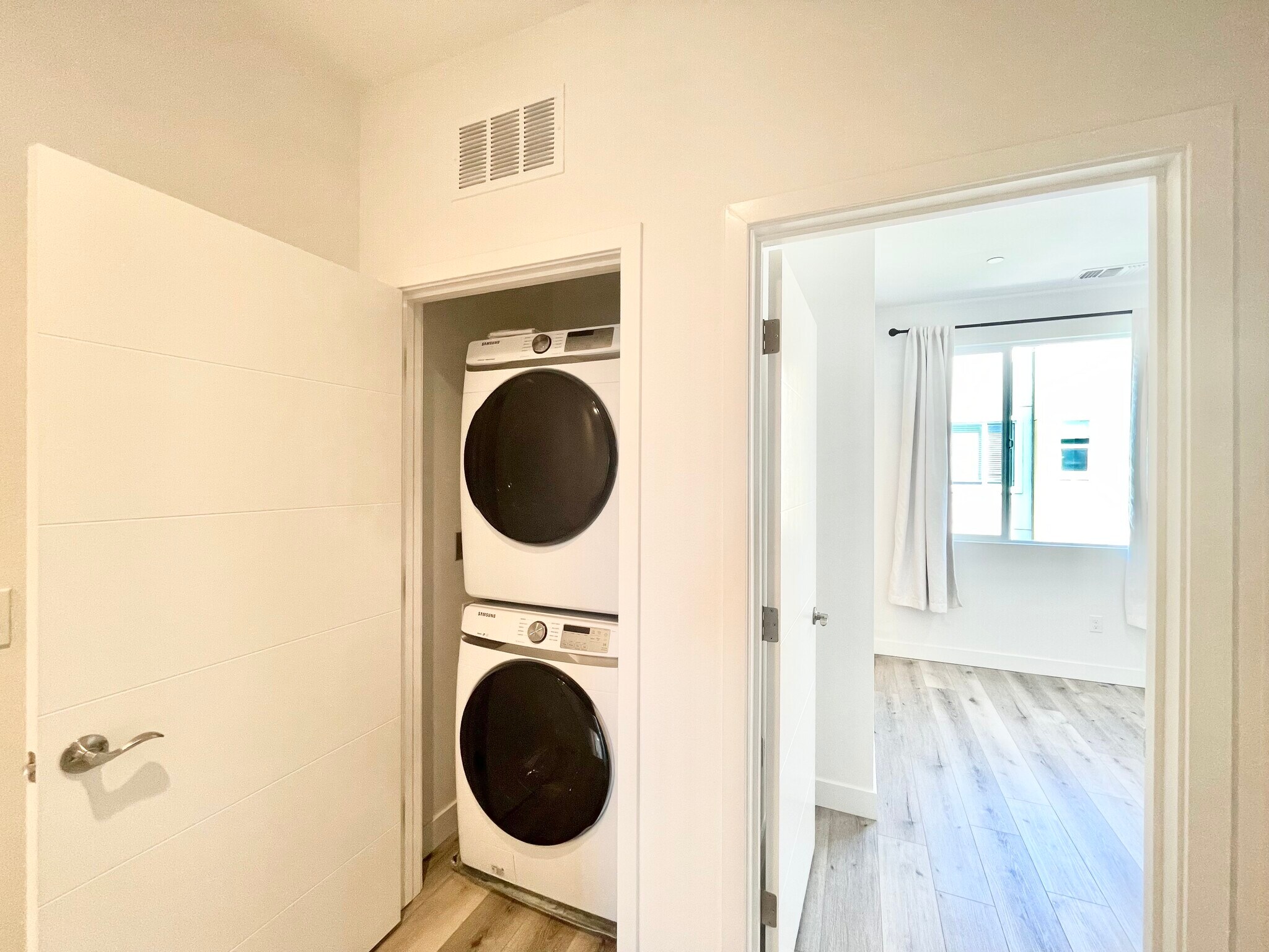 Laundry - 2374 Filbert St
