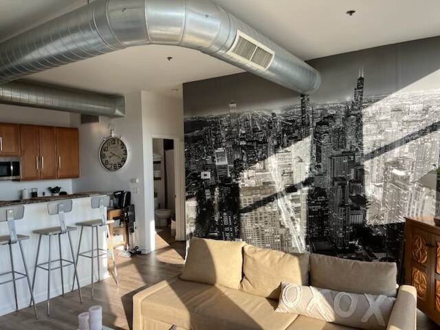 Building Photo - 1550 S Blue Island Ave