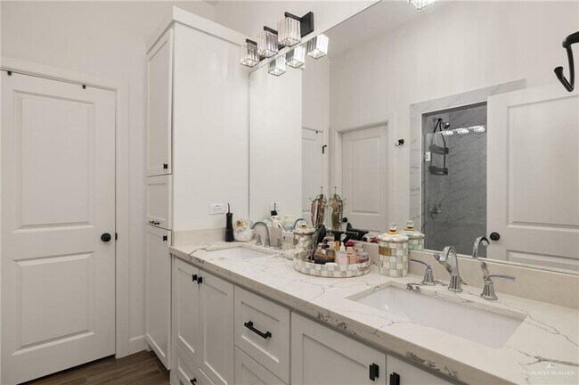 Building Photo - 3403 S Marla Ct