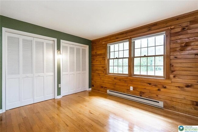 Building Photo - 315 Moyers Ln