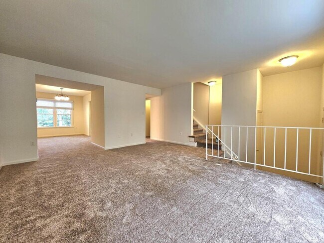 Building Photo - 4802 Treasure Ct