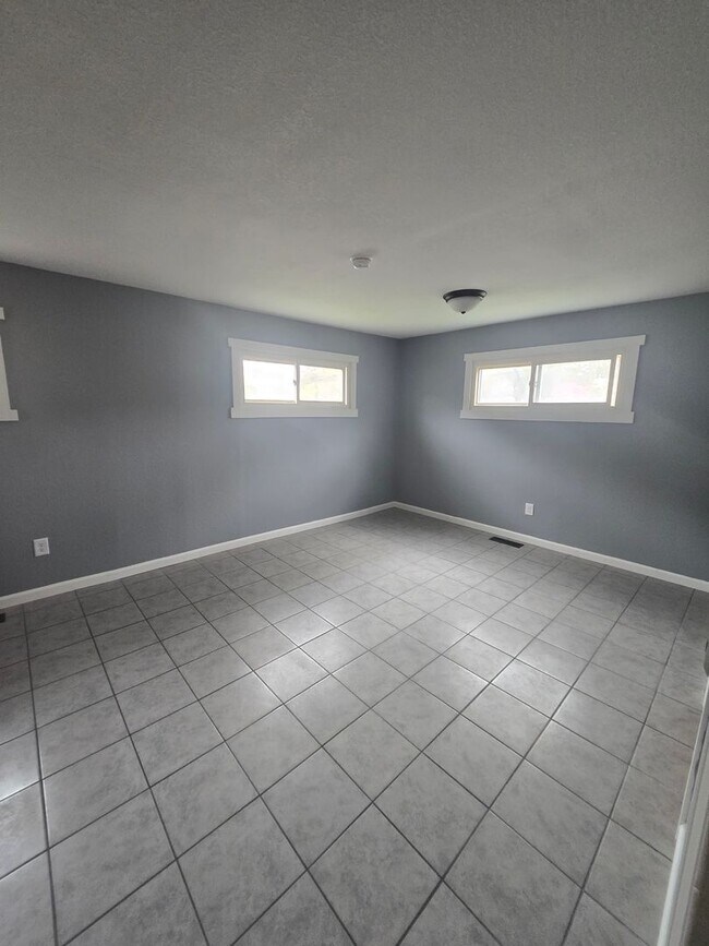 Building Photo - Newly Remodeled 3 Bedroom Home in Mosheim, TN – Move-In Ready!