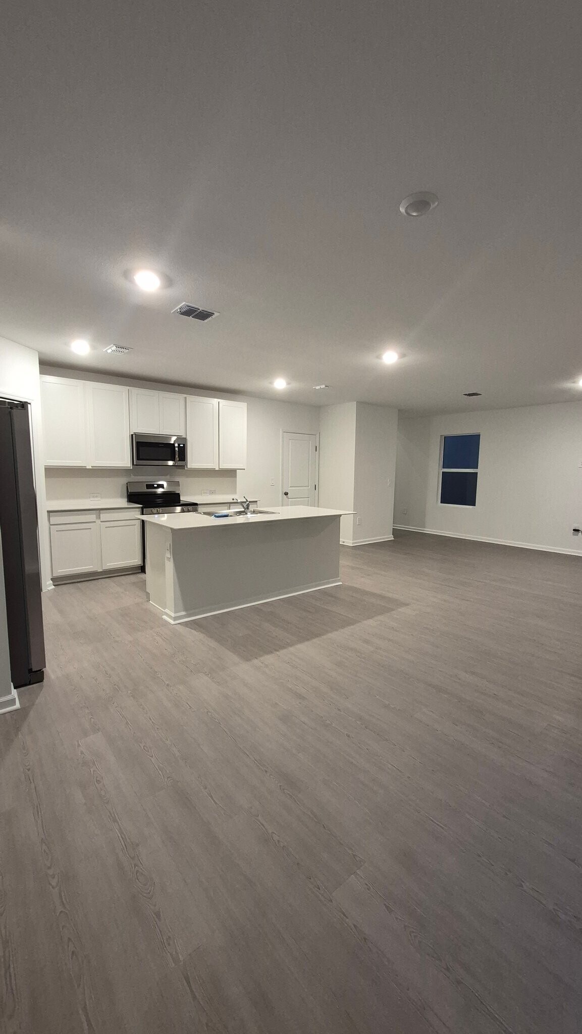 Building Photo - 6220 Botticella Blvd
