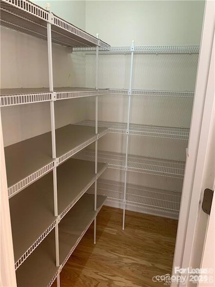 Building Photo - 15262 Kessler Dr