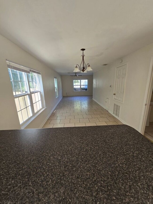 Building Photo - 3bedrooms 2.5 baths townhome Available Nov...