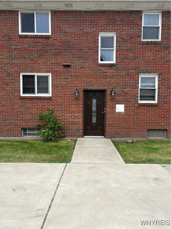 Building Photo - 49 Youngs Rd