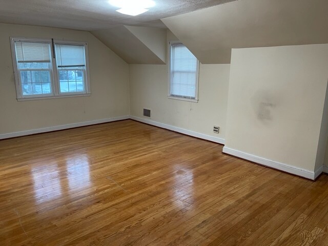 Building Photo - 626 Park Rd