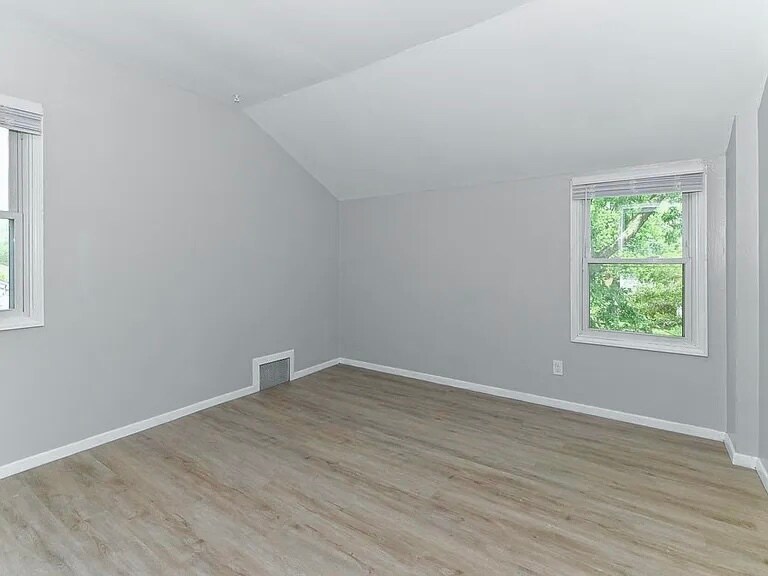 Building Photo - 3636 S 47th St