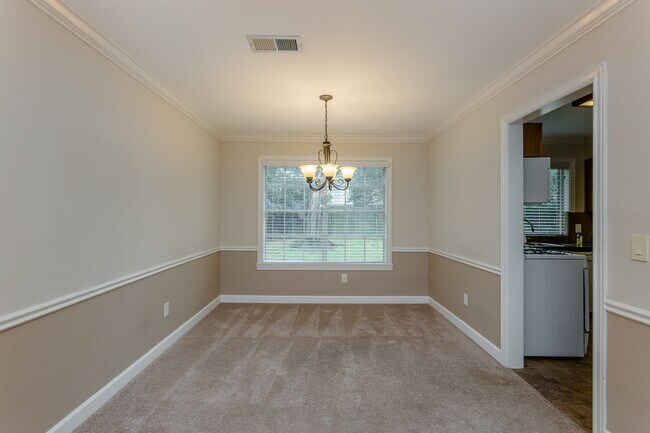 Building Photo - 1123 Cascade Creek Dr