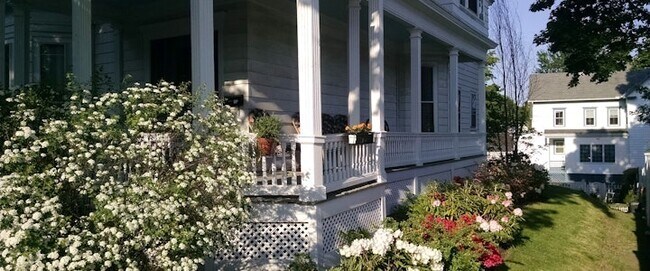 Primary Photo - 6 Webster St