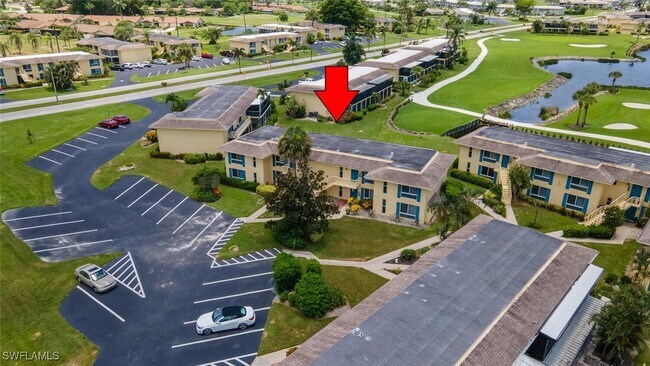 Building Photo - 96 Glades Blvd