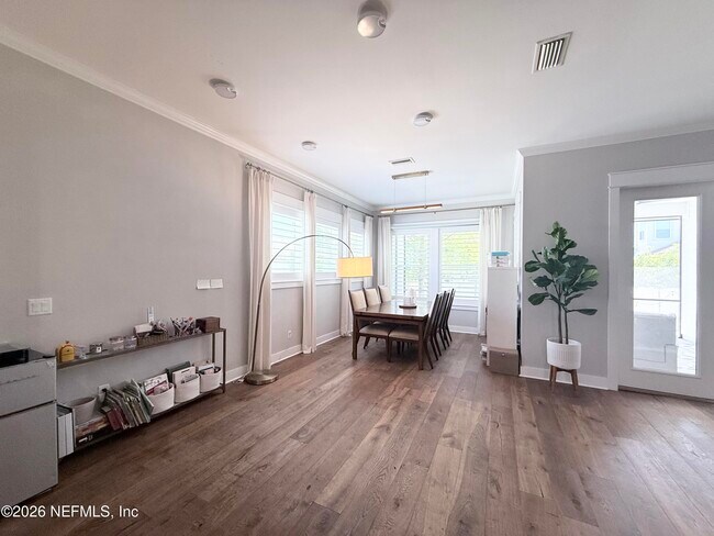 Building Photo - 161 Paradise Valley Dr