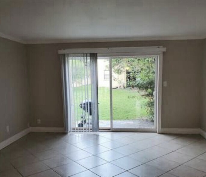 Building Photo - 7609 La Mesita Ct