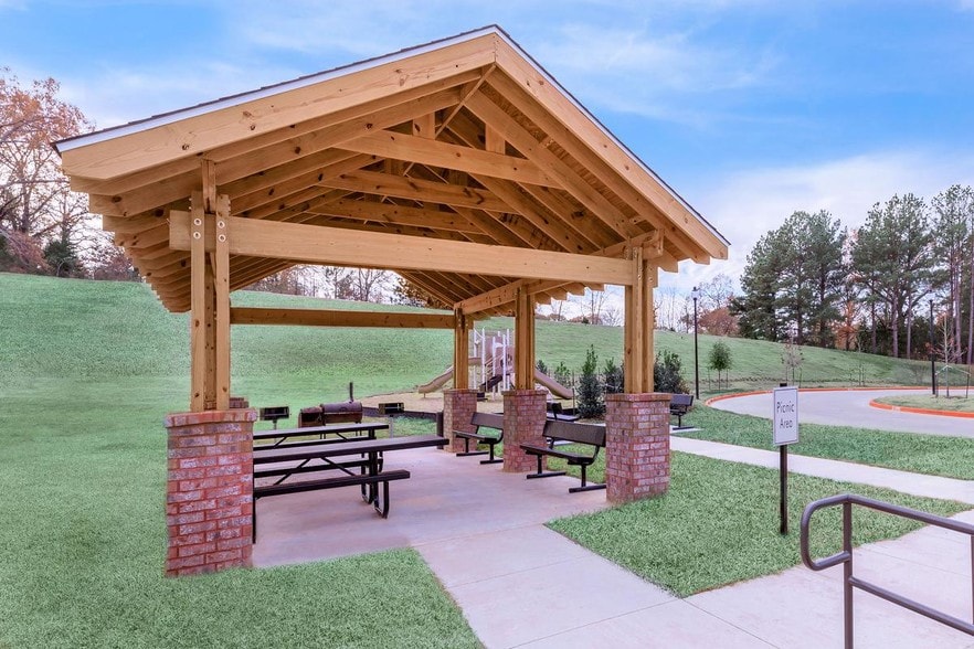 Courtyard - Abbington Hill of Brownsboro