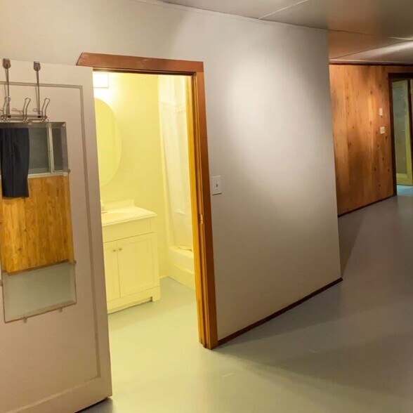 Entrance to the bathroom - 145 N Hilltop Rd