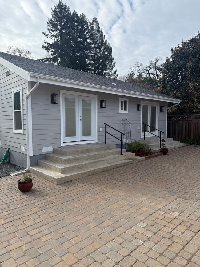 Building Photo - Gorgeous- Brand New 2 Bed + Loft Home in Beautiful Saranap Area – Walnut Creek