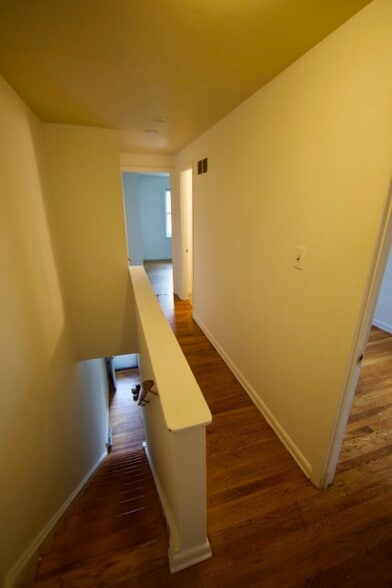 Building Photo - 125 N DuPont St