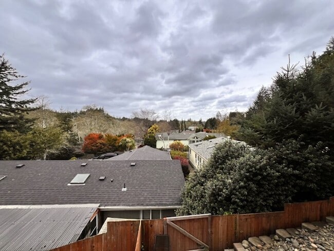 Building Photo - 2165