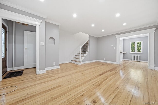 Building Photo - 157-49 9th Ave