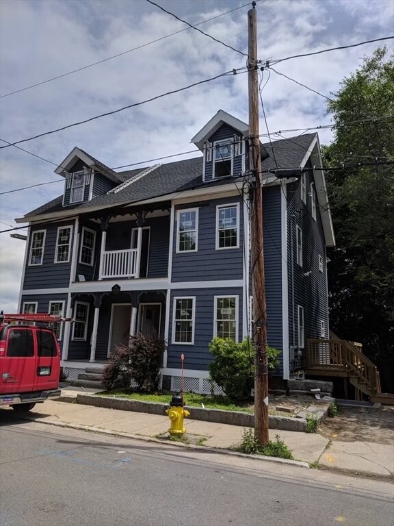 Primary Photo - 47 Pacific St