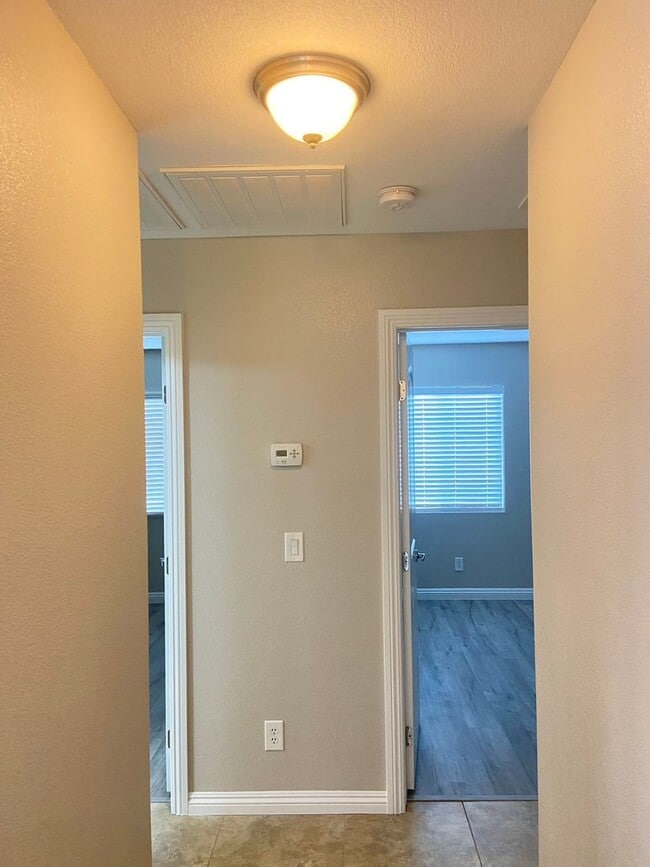 Building Photo - 7821 Barntucket Ave