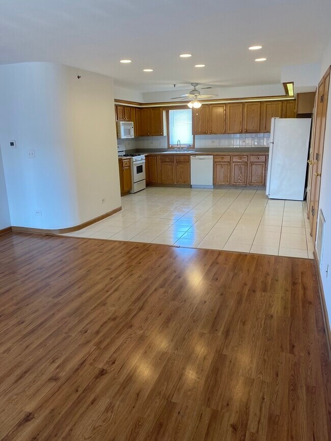 Building Photo - 5627 107th St