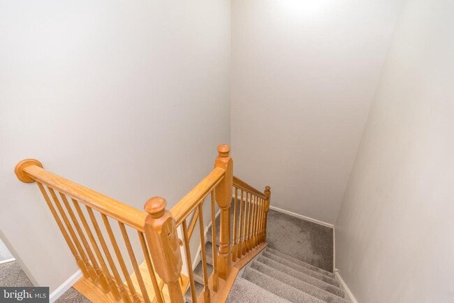 Building Photo - 5128 Barness Ct